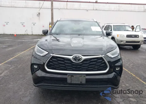 2021 Toyota Highlander Xle from USA, damaged, VIN 5TDGZRBHXMS154262